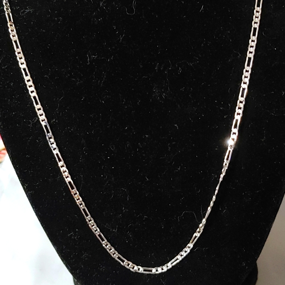 Beautiful Silver Chain link necklace